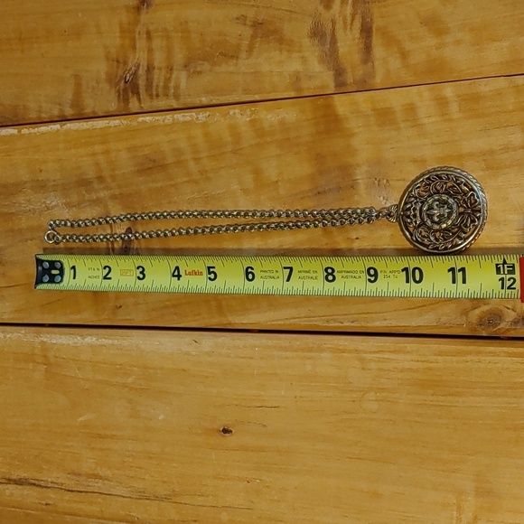 Vintage Signed Coro Fleur de Lis Pendant with Chain - Picture 7 of 7